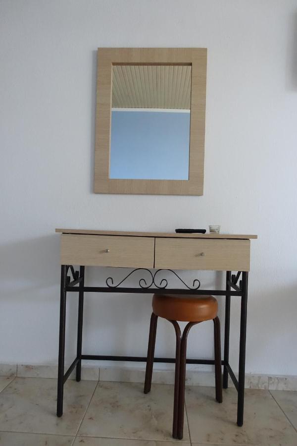 Ermioni Apartments Vrasná Dış mekan fotoğraf