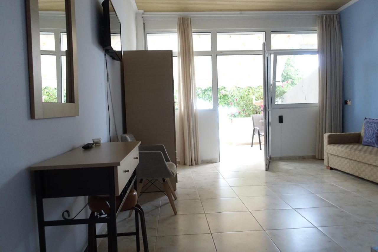 Ermioni Apartments Vrasná Dış mekan fotoğraf